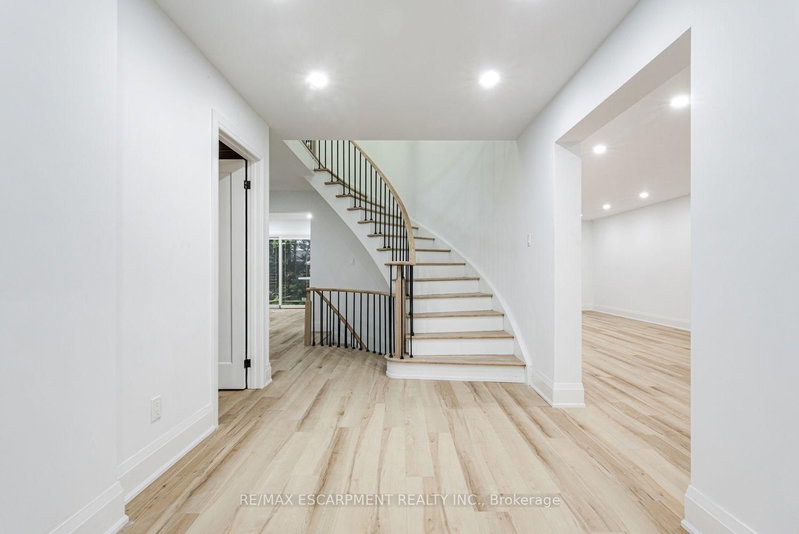2104 Mississauga Road