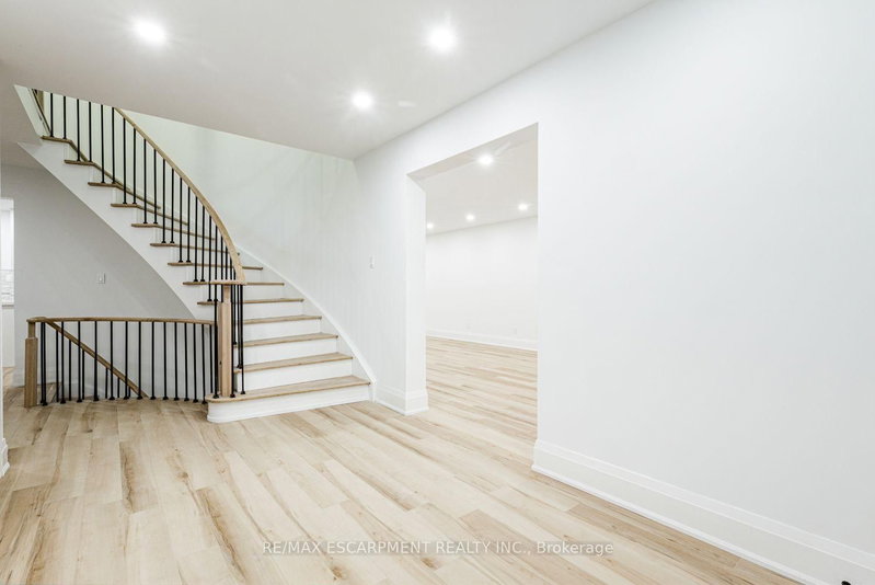 2104 Mississauga Road