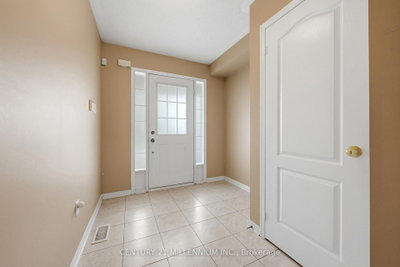 Unit 6 — 6399 Spinnaker Circle — photo 4