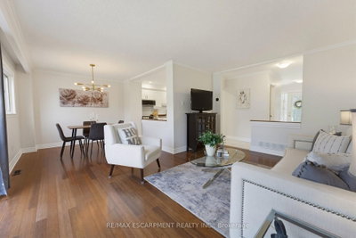 620 Forestwood Crescent — photo 5