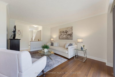 620 Forestwood Crescent — photo 6