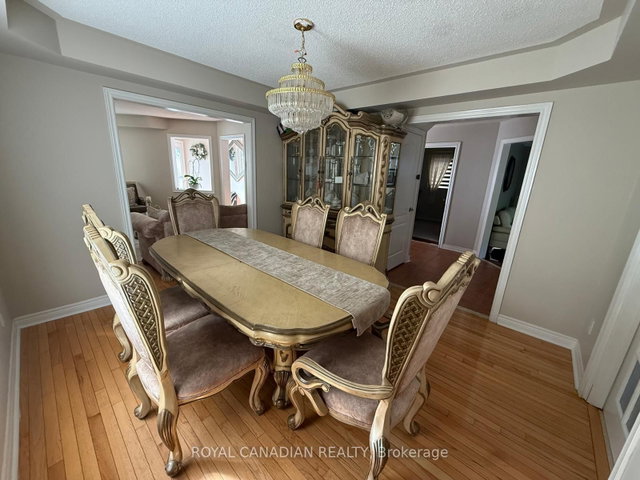 42 Cobblestone Court