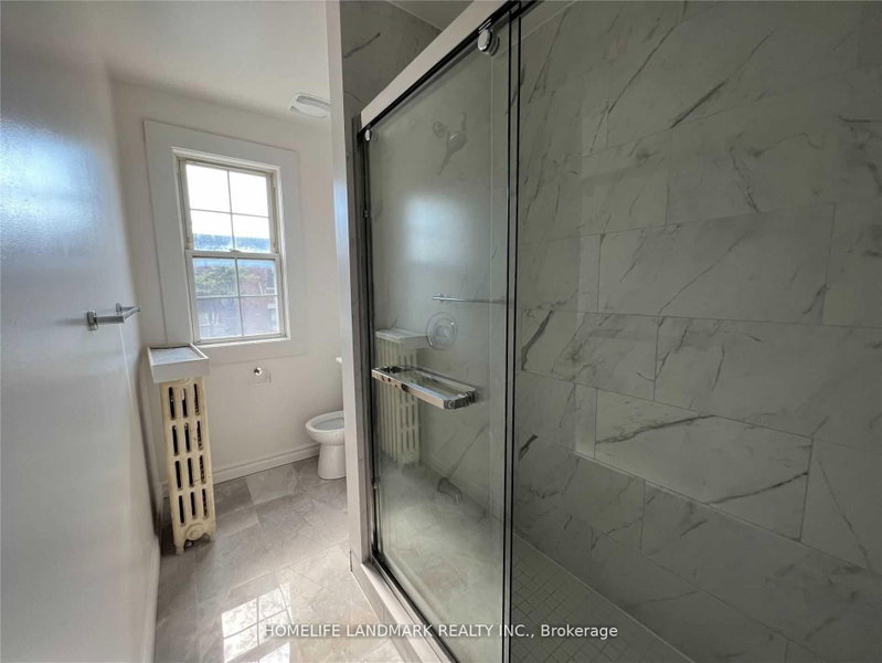 Apt 4 - 2398 Bloor Street W