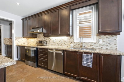 64 Scotchmere Brampton,ON L6P 3A6 — Photo 13