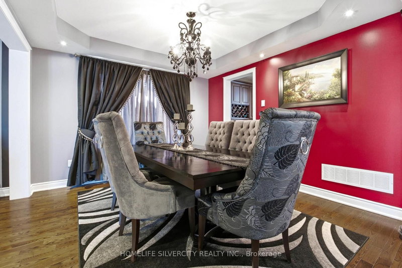 64 Scotchmere Brampton,ON L6P 3A6 — Photo 9
