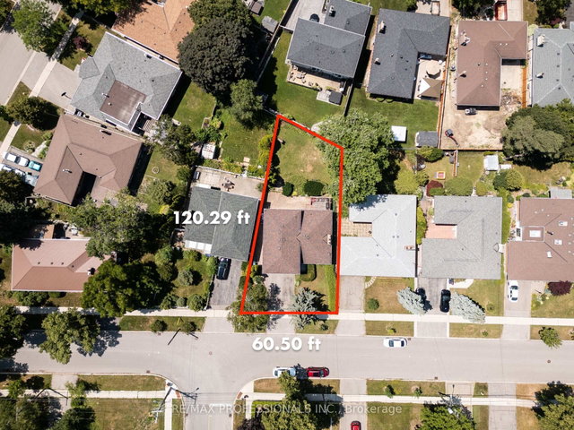 48 Dalegrove Crescent