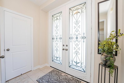 46 MONUMENT Trail • Brampton, ON photo 5