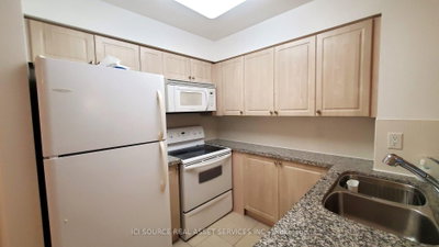 Unit 316 — 2119 Lake Shore Boulevard W — photo 3