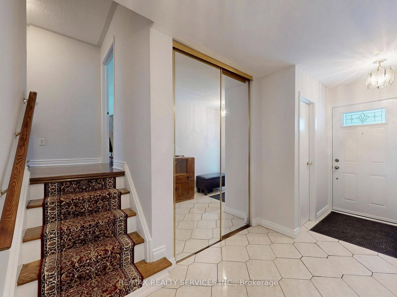 16 Grassington Crescent • Brampton, ON photo 10