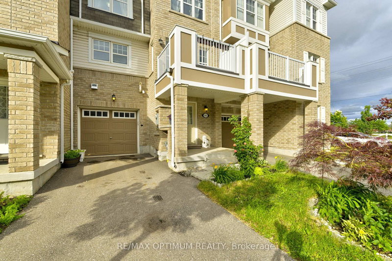 583 Laking Terrace