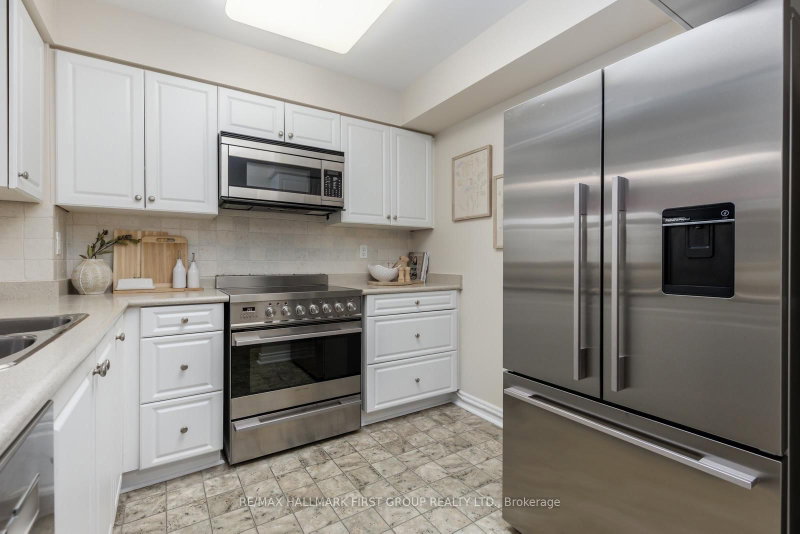1314 - 100 Burloak Drive