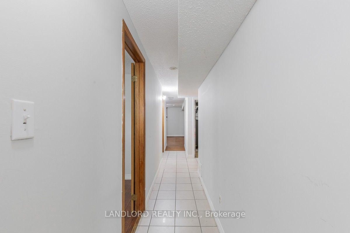Basement - 211 Chalfield Lane, Mississauga 4