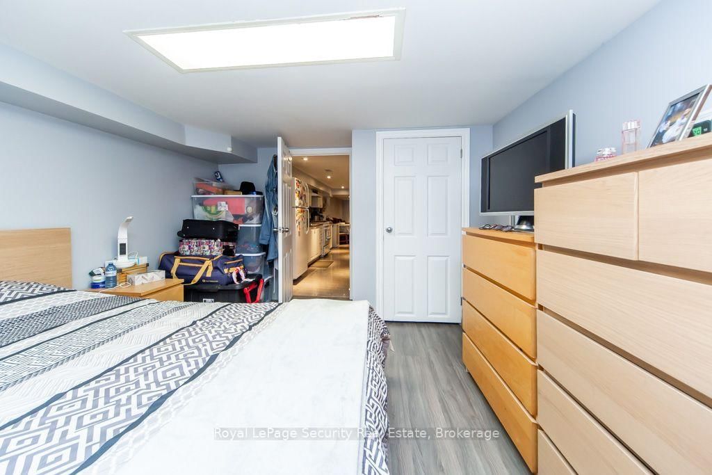 Listing Image 33