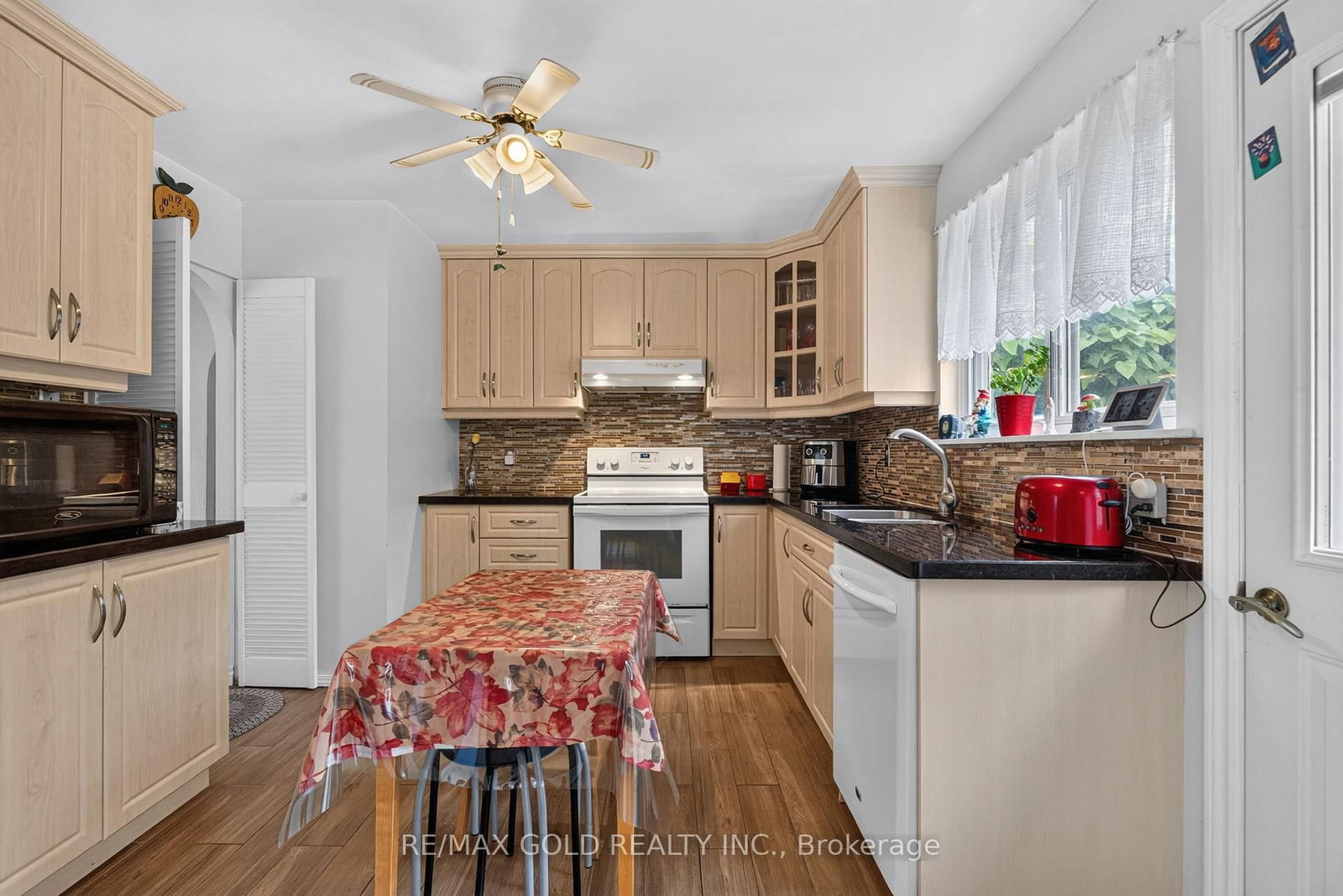 129 Folkstone Crescent • Brampton, ON photo 13