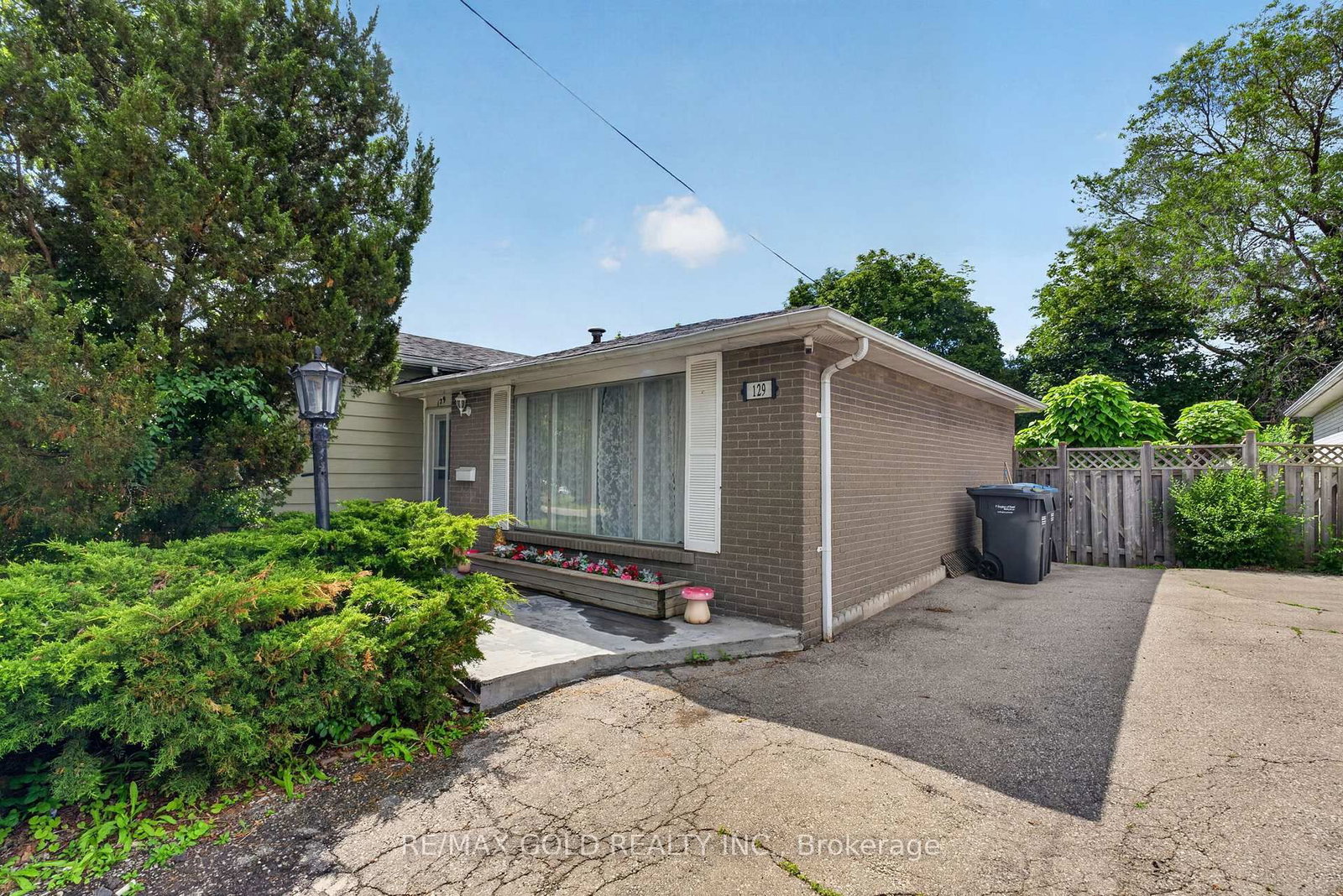 129 Folkstone Crescent • Brampton, ON photo 38