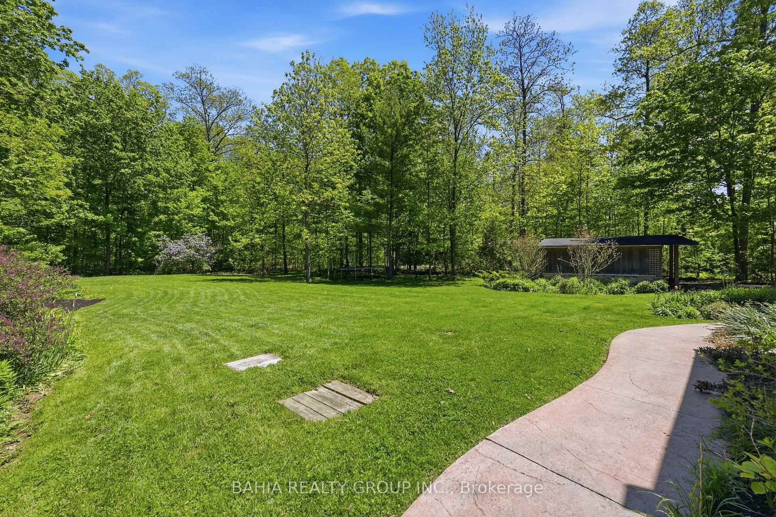 Listing Image 45