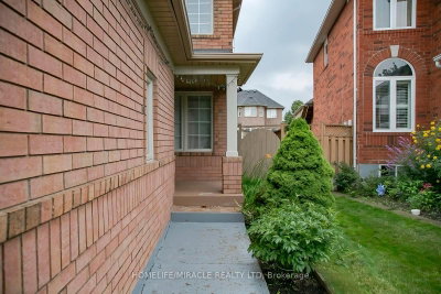 81 Narrow Valley Crescent — photo 3