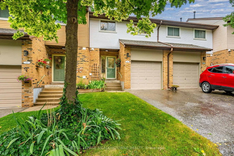 69 Lynden Circle
