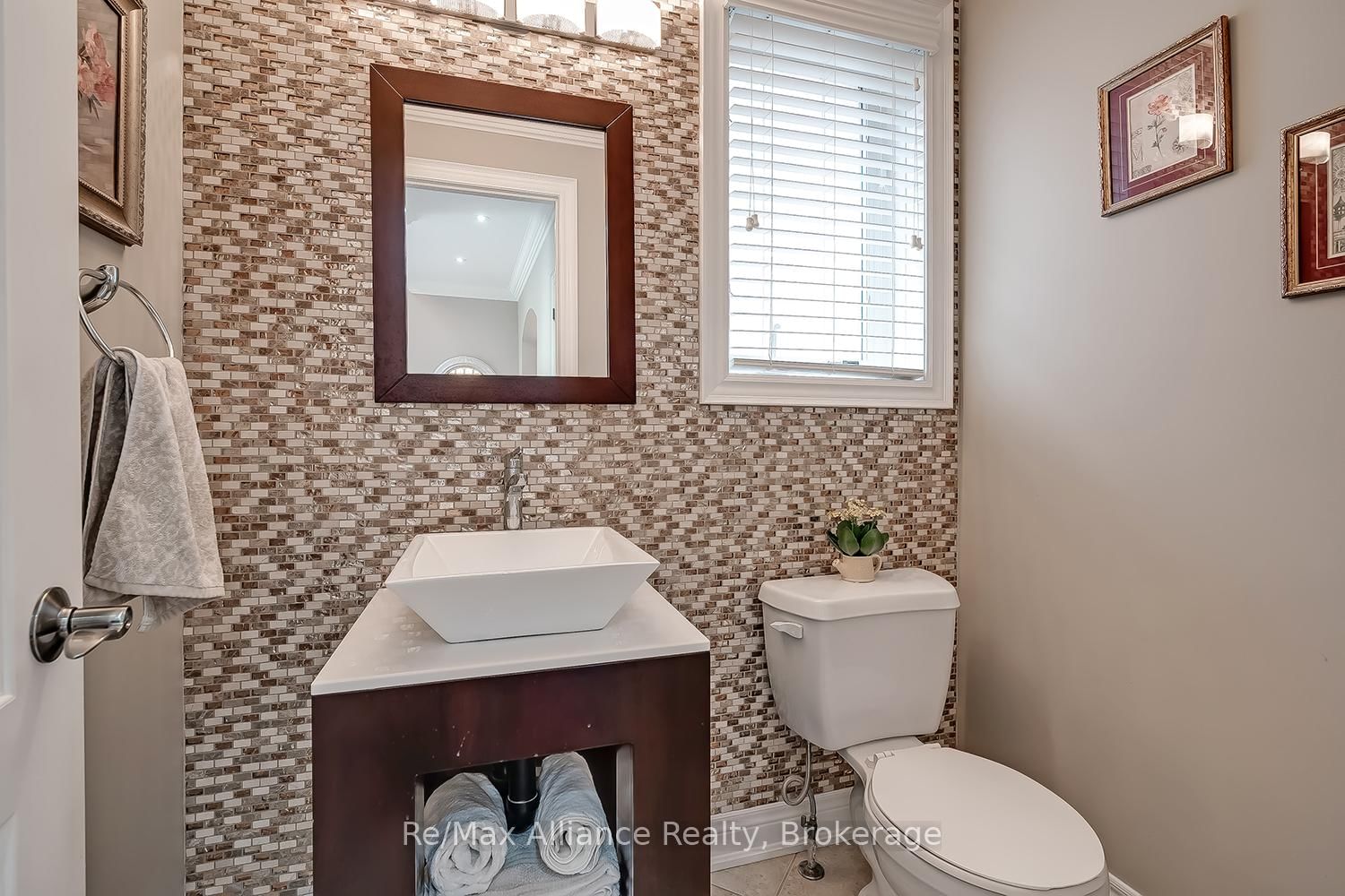 1367 Arrowhead Road • Oakville, ON photo 10