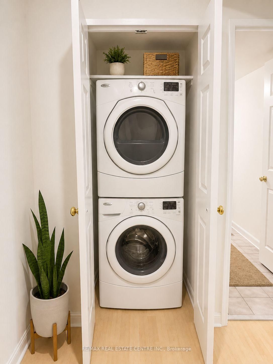 2177 Burnhamthorpe Road W • #1007 • Mississauga, ON photo 3