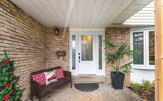 Upper - 19 Jasper Crescent