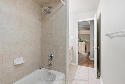 2153 Meadowglen Oakville,ON L6M 4C8 — Photo 34