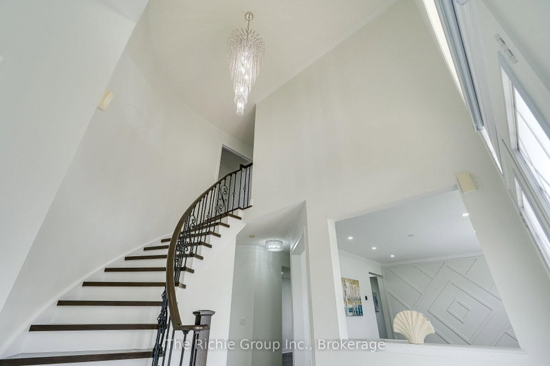 59 Tarquini Crescent
