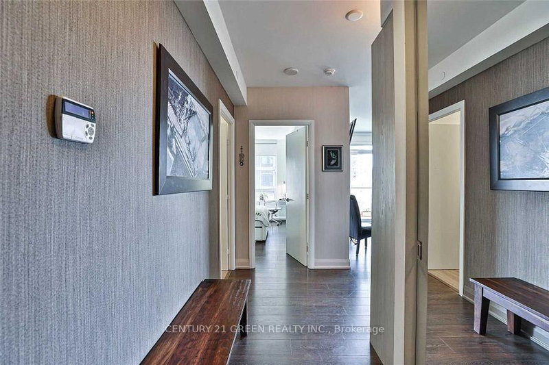 303 - 36 Park Lawn Road