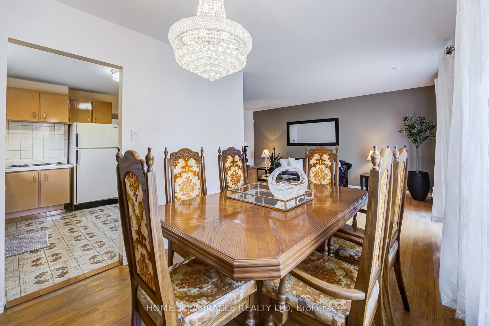 9 Wheatsheaf Crescent • Toronto, ON photo 15