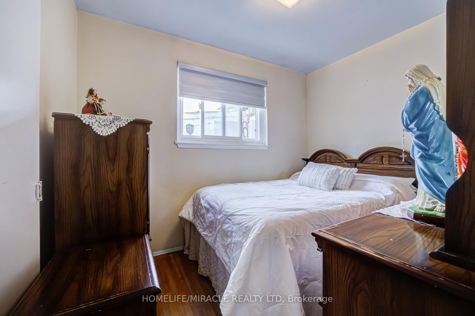 9 Wheatsheaf Crescent • Toronto, ON photo 21