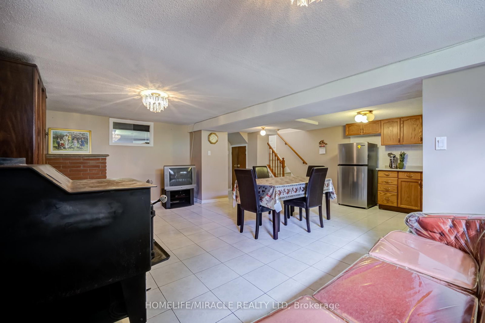 9 Wheatsheaf Crescent • Toronto, ON photo 35