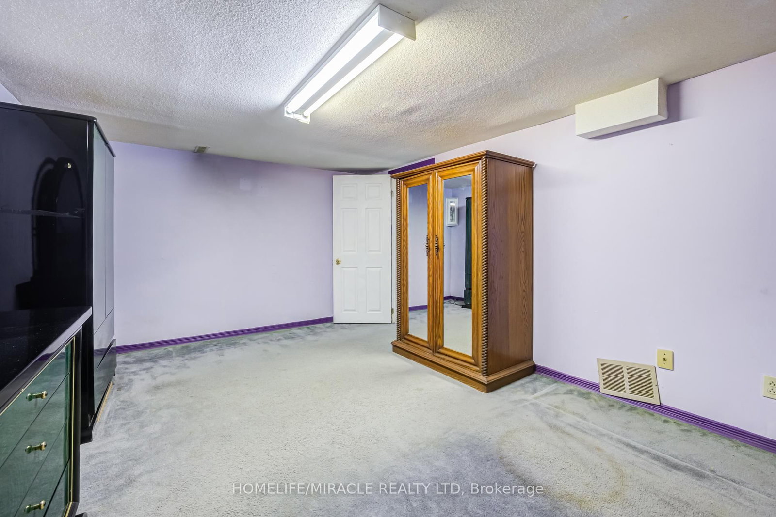 9 Wheatsheaf Crescent • Toronto, ON photo 40