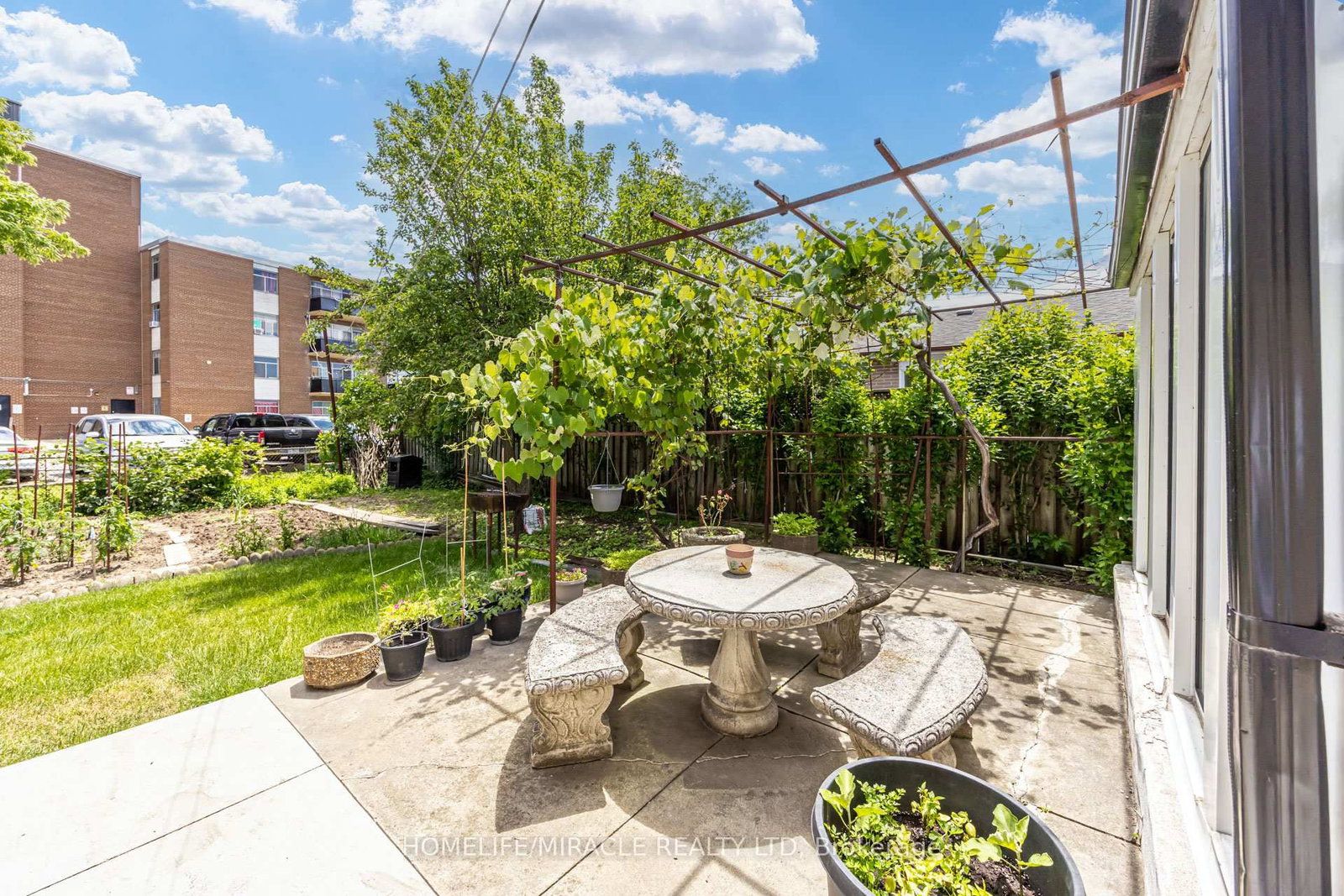 9 Wheatsheaf Crescent • Toronto, ON photo 41