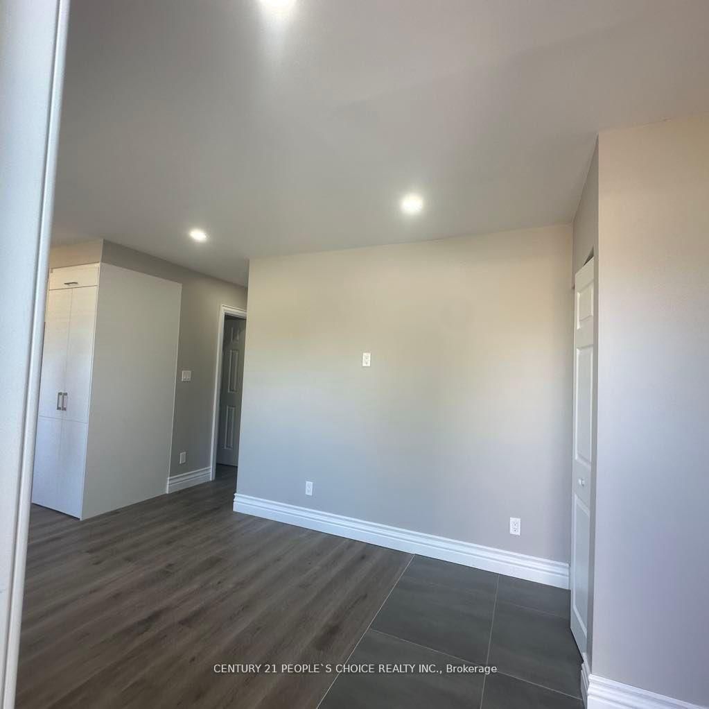 Unit 1 - 199 Avondale Boulevard, Brampton 5