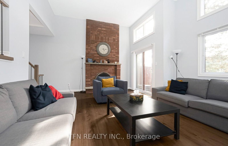 4165 Fieldgate Mississauga,ON L4W 2M9 — Photo 8