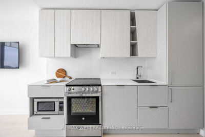 Unit 1107 — 3900 Confederation Parkway — photo 6
