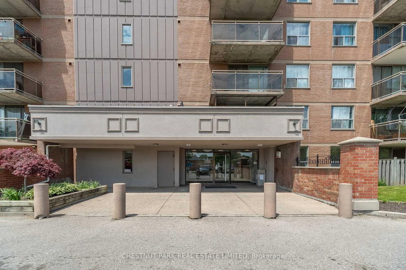 202 - 1060 Caven Street