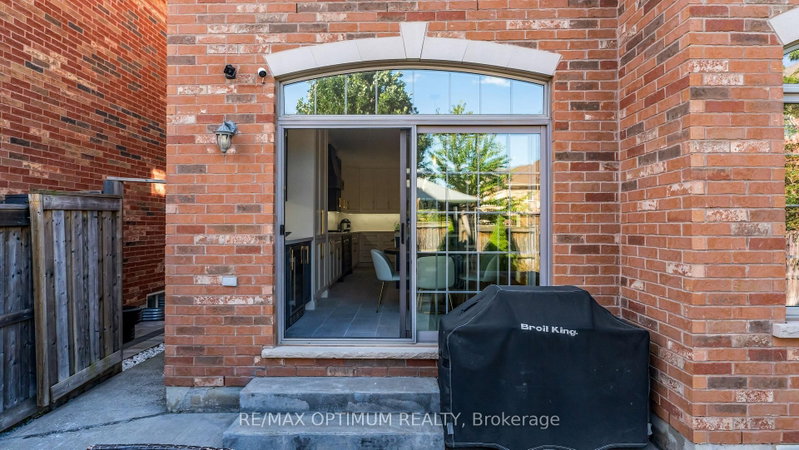 37 Island Brampton,ON L4A 7X4 — Photo 46