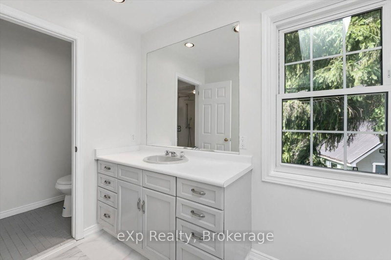 2039 Blacklock Milton,ON L0P 1B0 — Photo 32