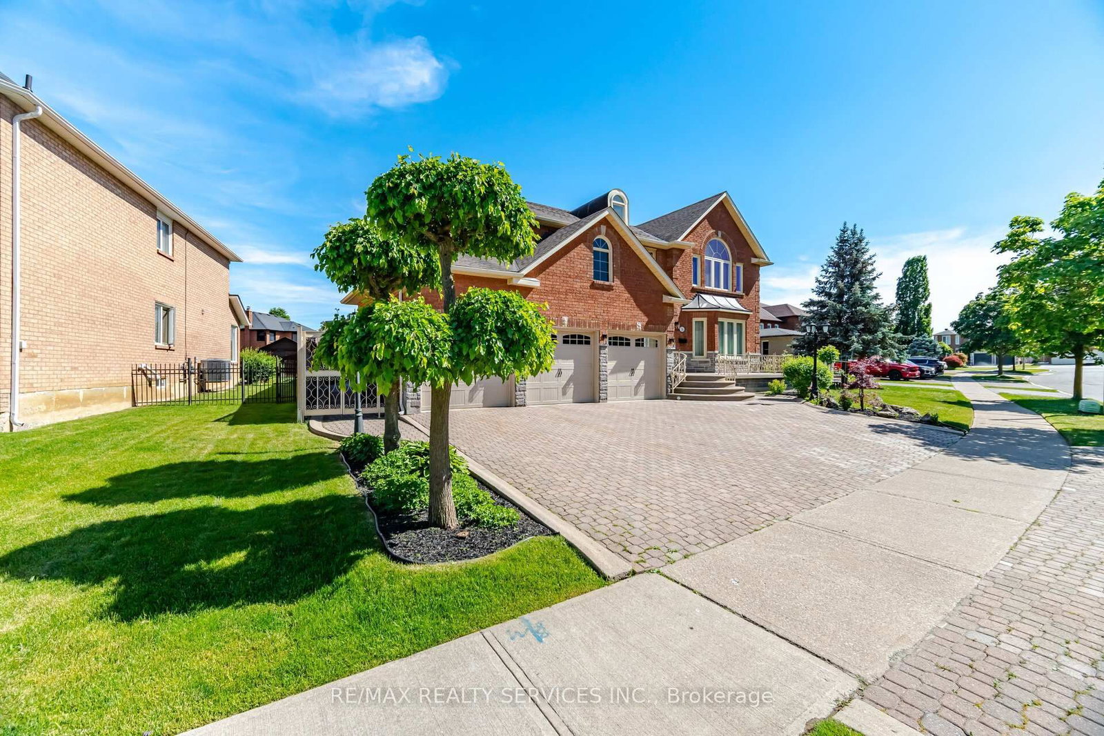 36 Shadywood Road • Brampton, ON photo 7
