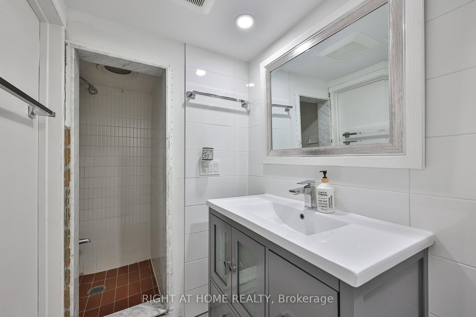25 Larchwood Road • Toronto, ON photo 28