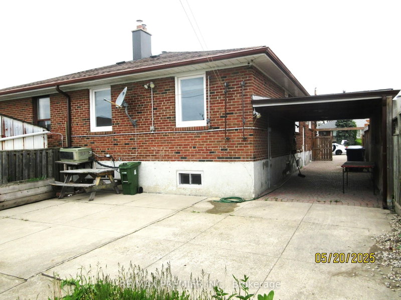 100 Snowood Court