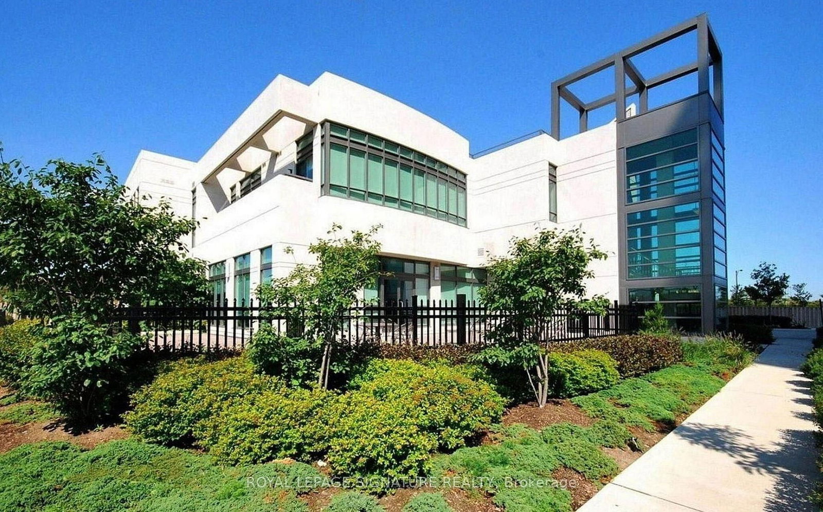 349 W Rathburn Road • #PH216 • Mississauga, ON photo 38