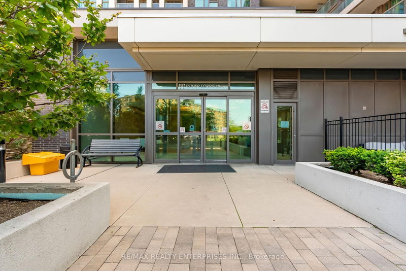 522 - 80 Esther Lorrie Drive