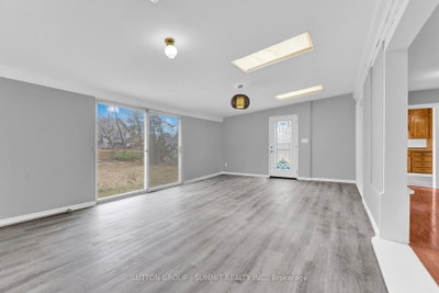 17 Ben Machree Drive • Mississauga, ON photo 7