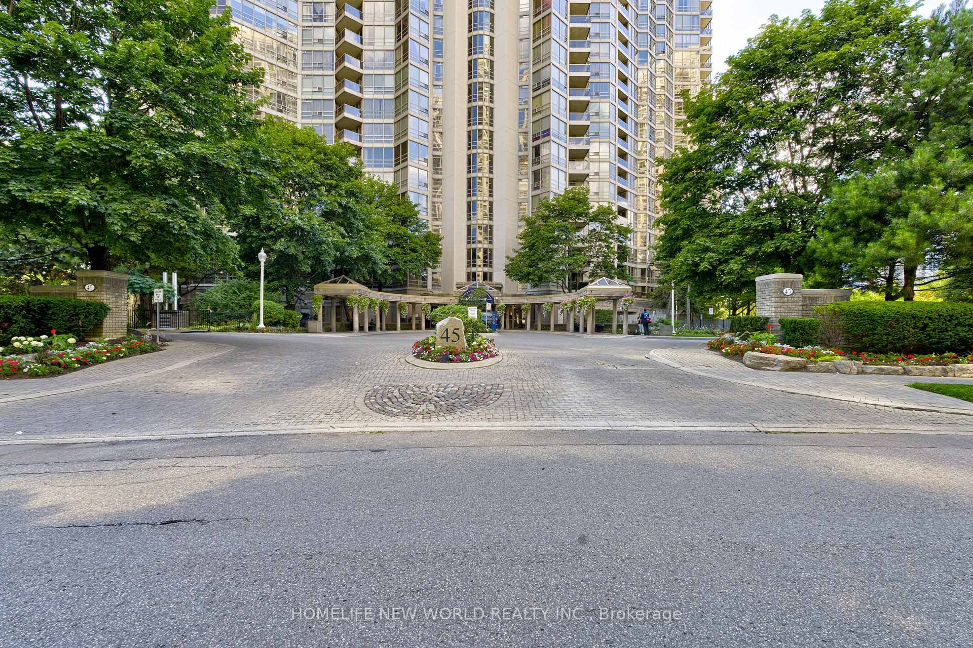 2704 - 45 Kingsbridge Garden Circle, Mississauga | 3Beds/2Bath, Condo ...
