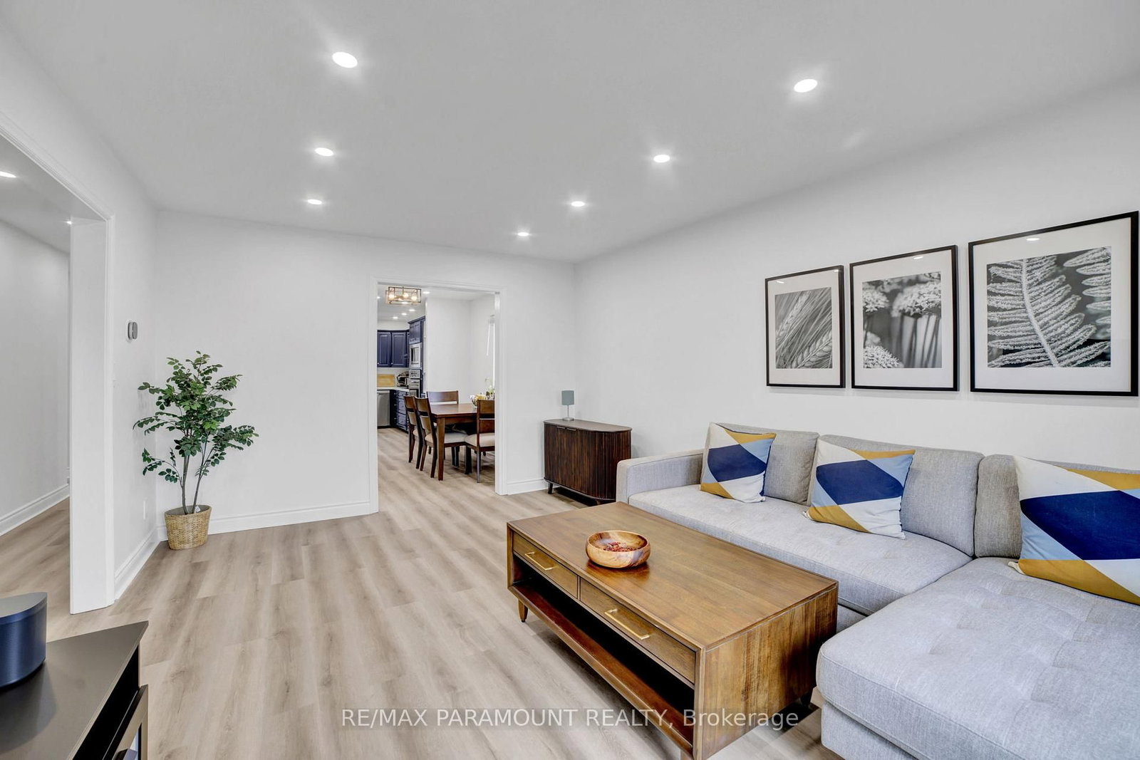 2641 Cavendish Drive • Burlington, ON photo 11