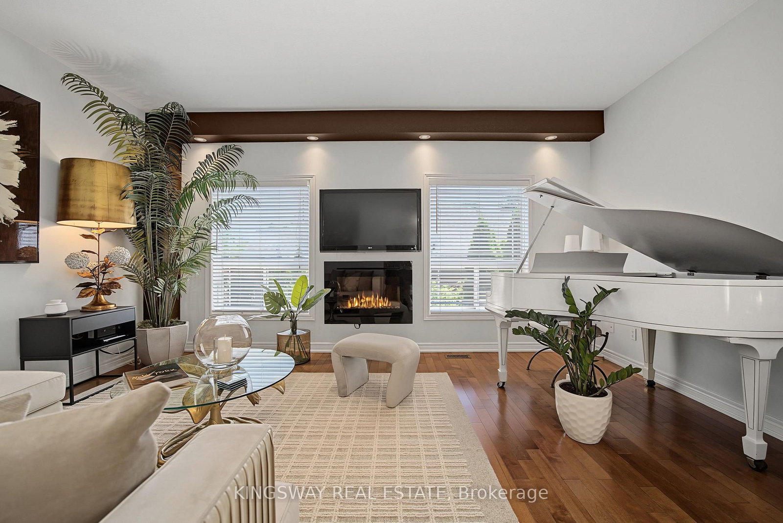 218 E Plains Road • #11 • Burlington, ON photo 3