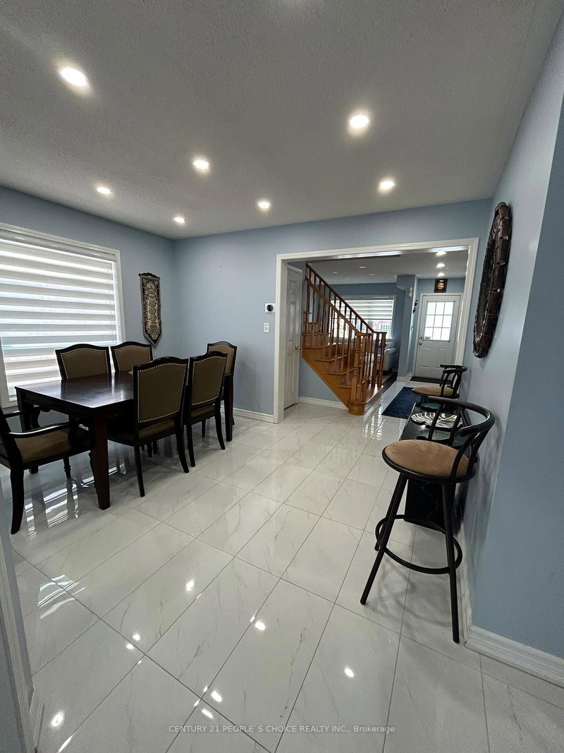 58 Ponymeadow Brampton,ON L6X 0M5 — Photo 6