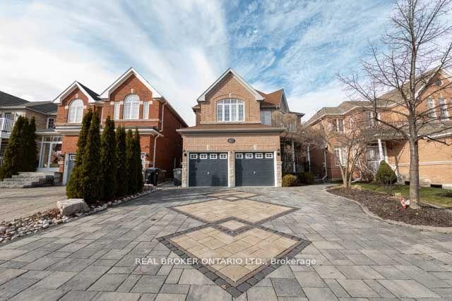3277 Paul Henderson Drive